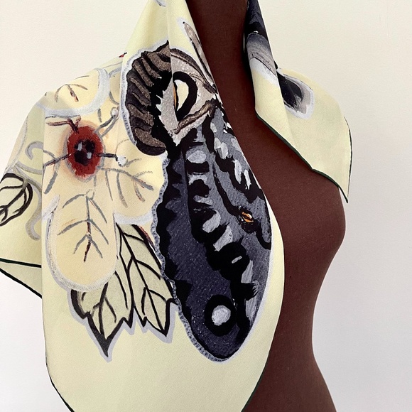 New Gucci Scarf Logo Kris Knight Butterfly Flora Silk Wrap with Gucci Gift Box - Picture 5 of 14